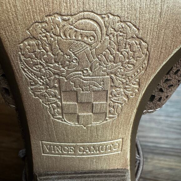 Vince Comuto Corbina sz 7 boho leather laser cut smoke taupe block heel booties - Picture 8 of 11